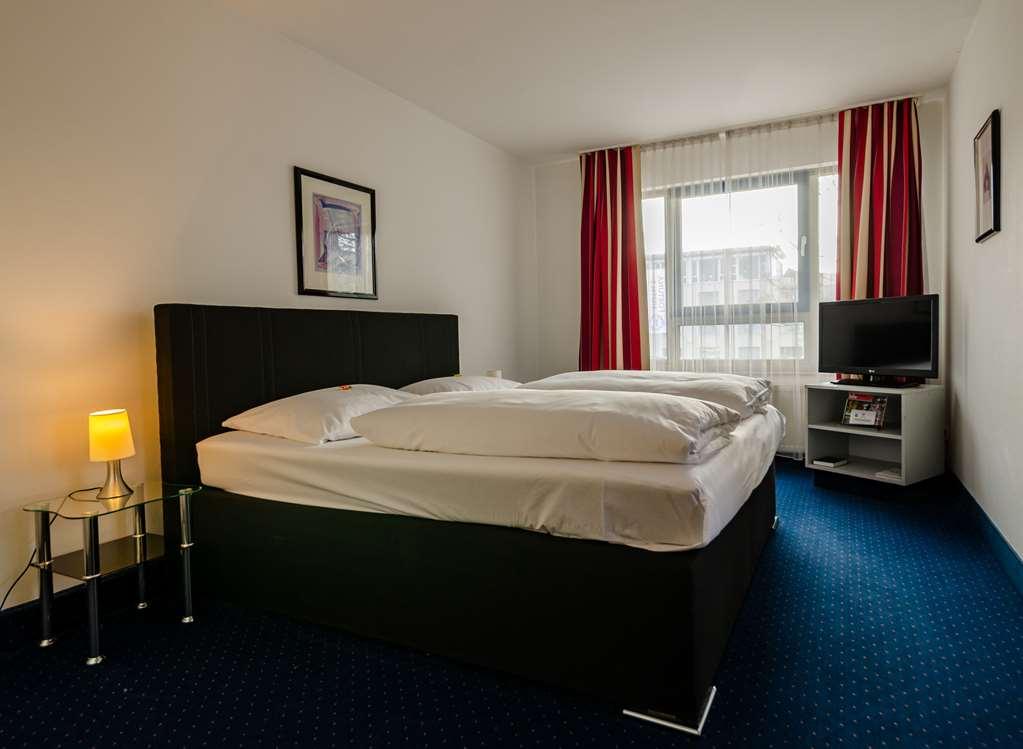 City Hotel Fortuna Reutlingen Szoba fotó