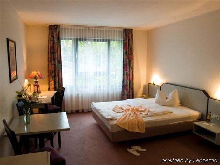 City Hotel Fortuna Reutlingen Szoba fotó